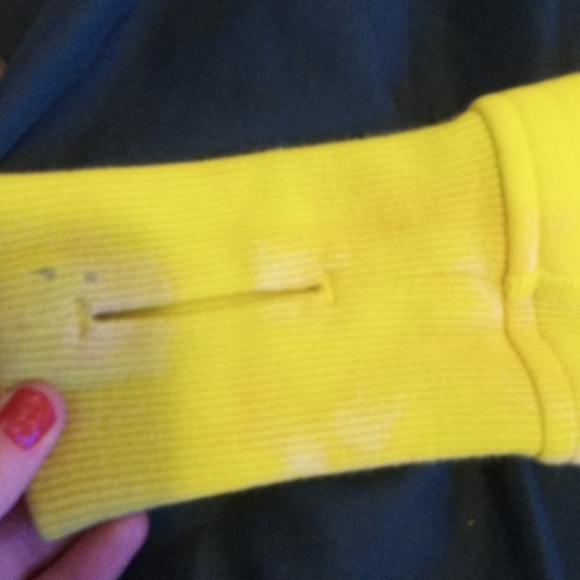 Lululemon sweater - Picture 4 of 7